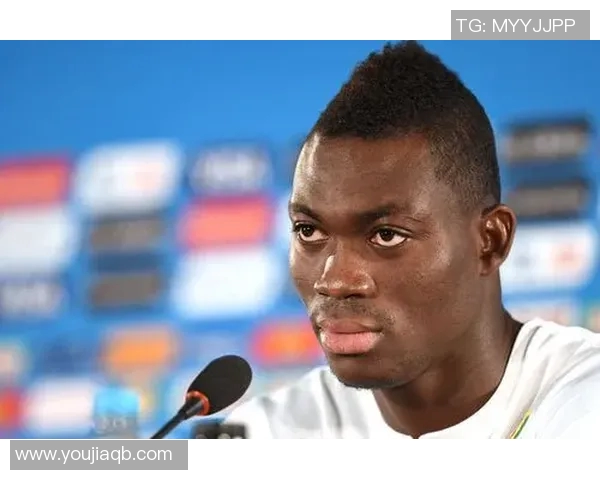 外国足球明星卷发女的魅力与风采揭示了运动与时尚的完美结合